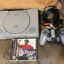 Sony PlayStation 1 PS1 SCPH-5501 Console As Is Won’t Read Discs W Game Av Controller