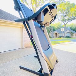 Proform 520ZNi Treadmill With Incline 