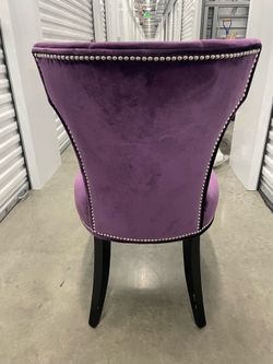 Pure velvet chair