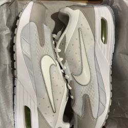 Nike Air Max SOLO. BRAND NEW