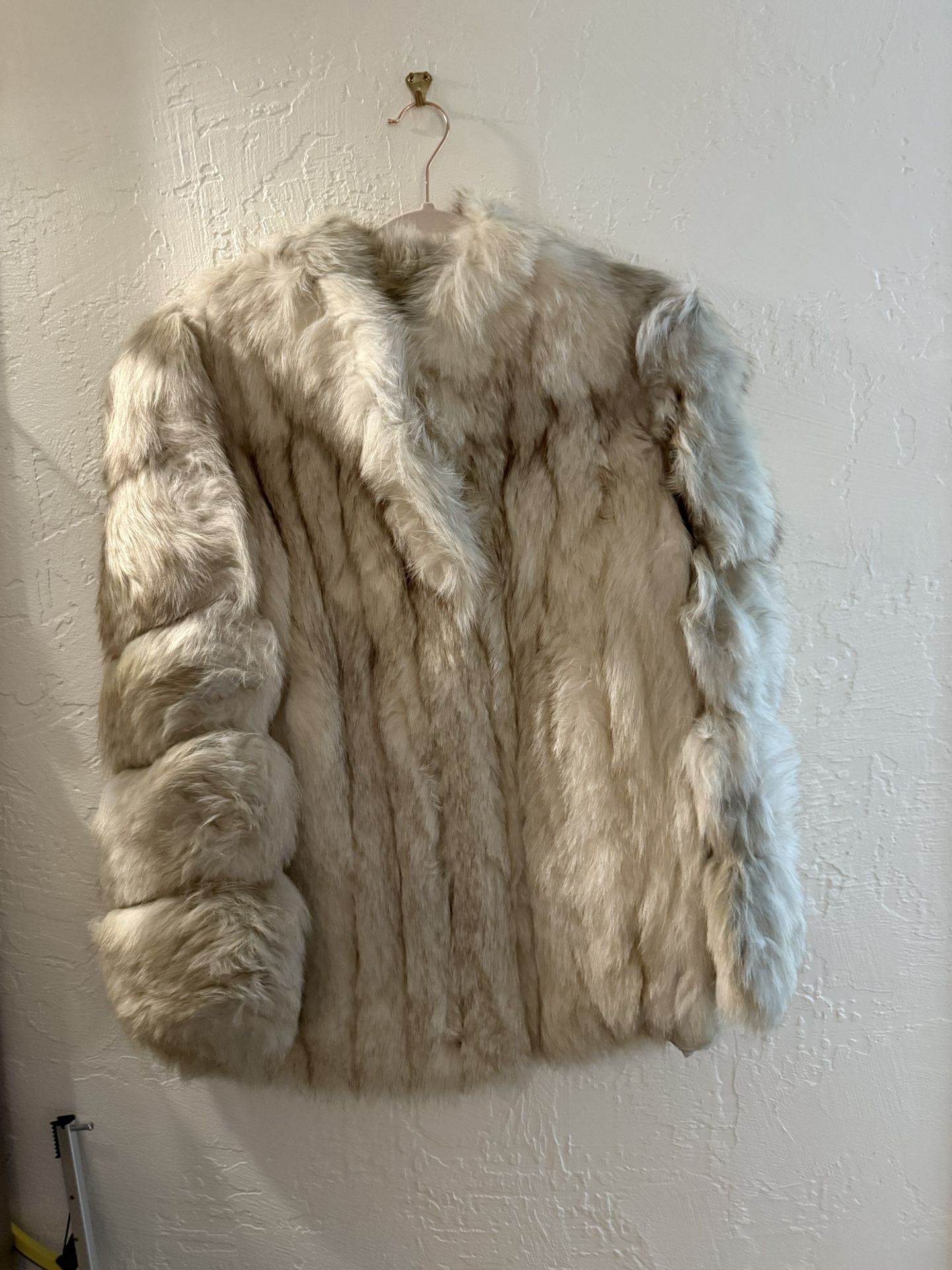 Vintage SAGA Grey/Silver Genuine Fox Fur, Beige Lining And Tan Leather Edging