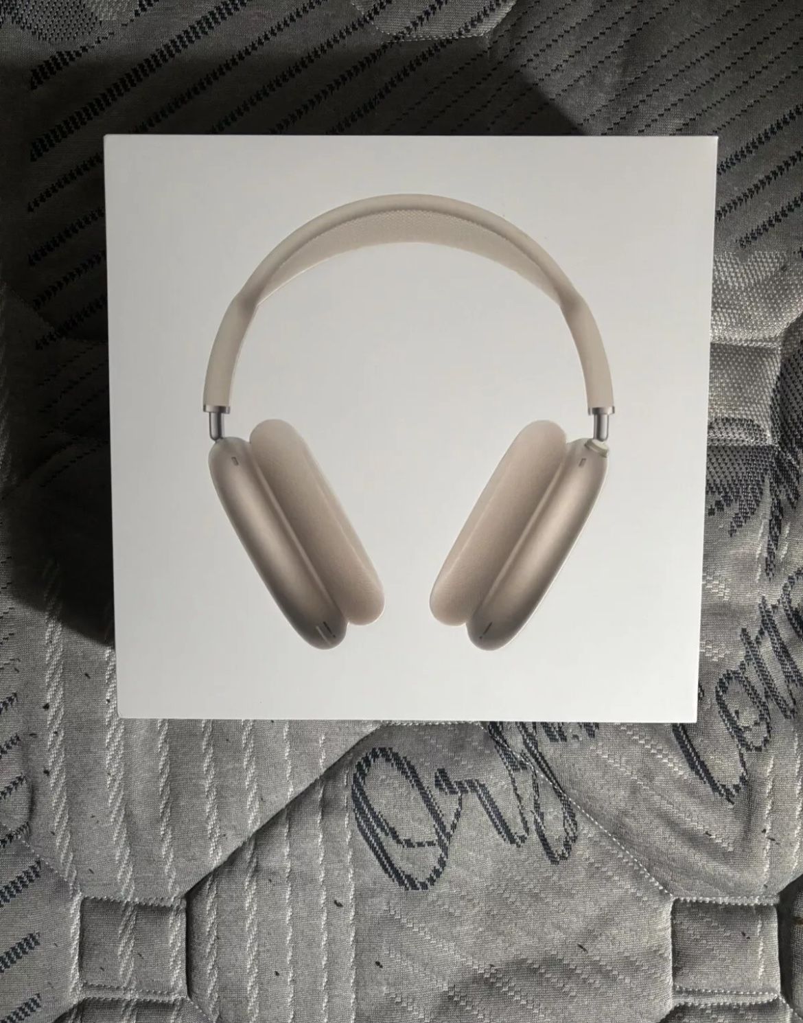 Airpods Maxes