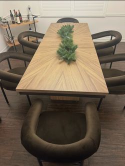 6 set Pop Maison dinning chairs