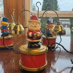 🎄 Vintage Christmas Decor Bundle – Mr. Christmas, Table Linens, Yard Stakes & More – $40 OBO