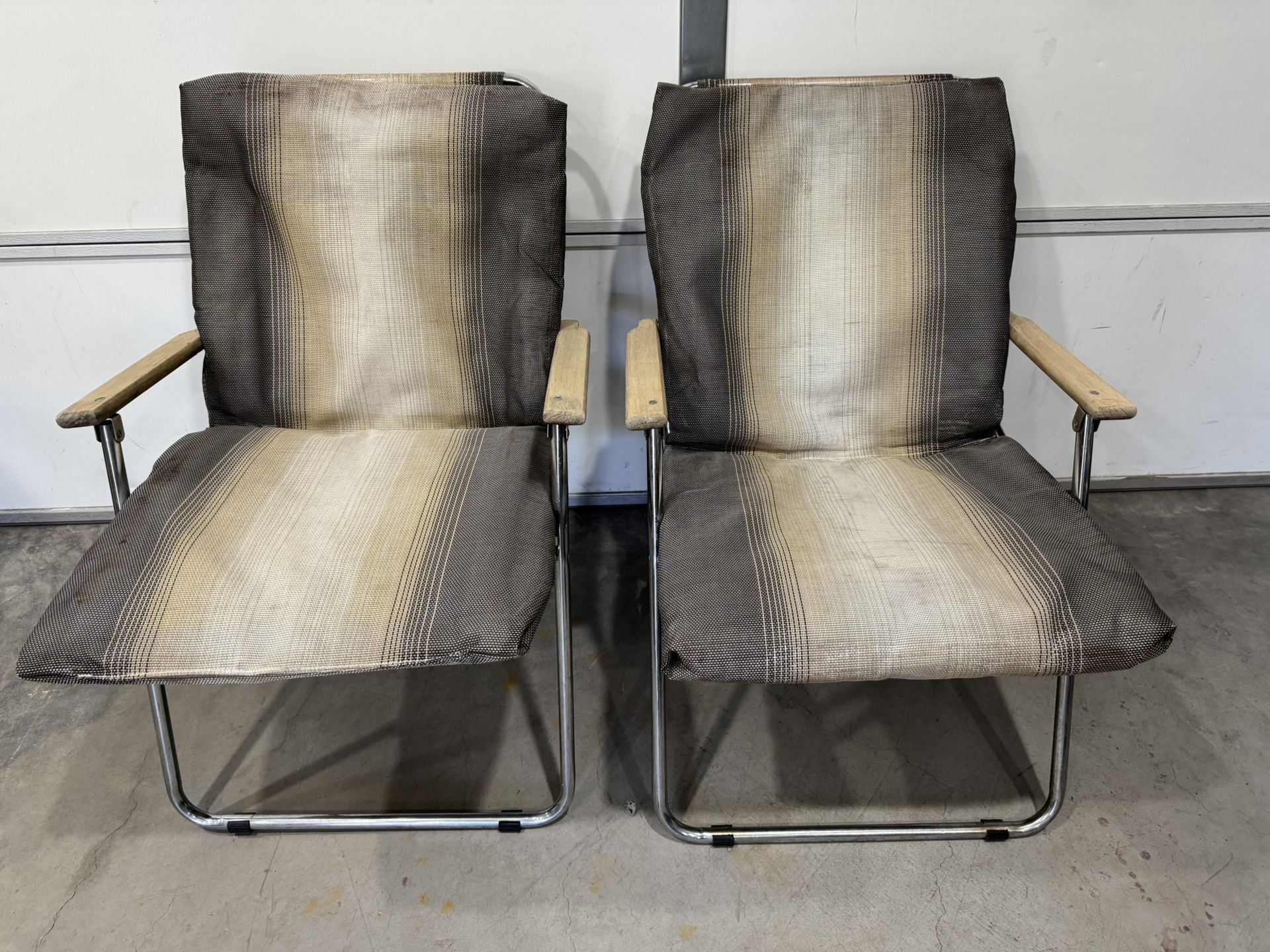 Vintage Metal Lawn Chairs. 35ave & Glendale