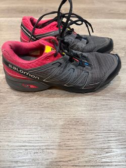 Salomon Speedcross Trail Running Shoes ( womans 7.5)