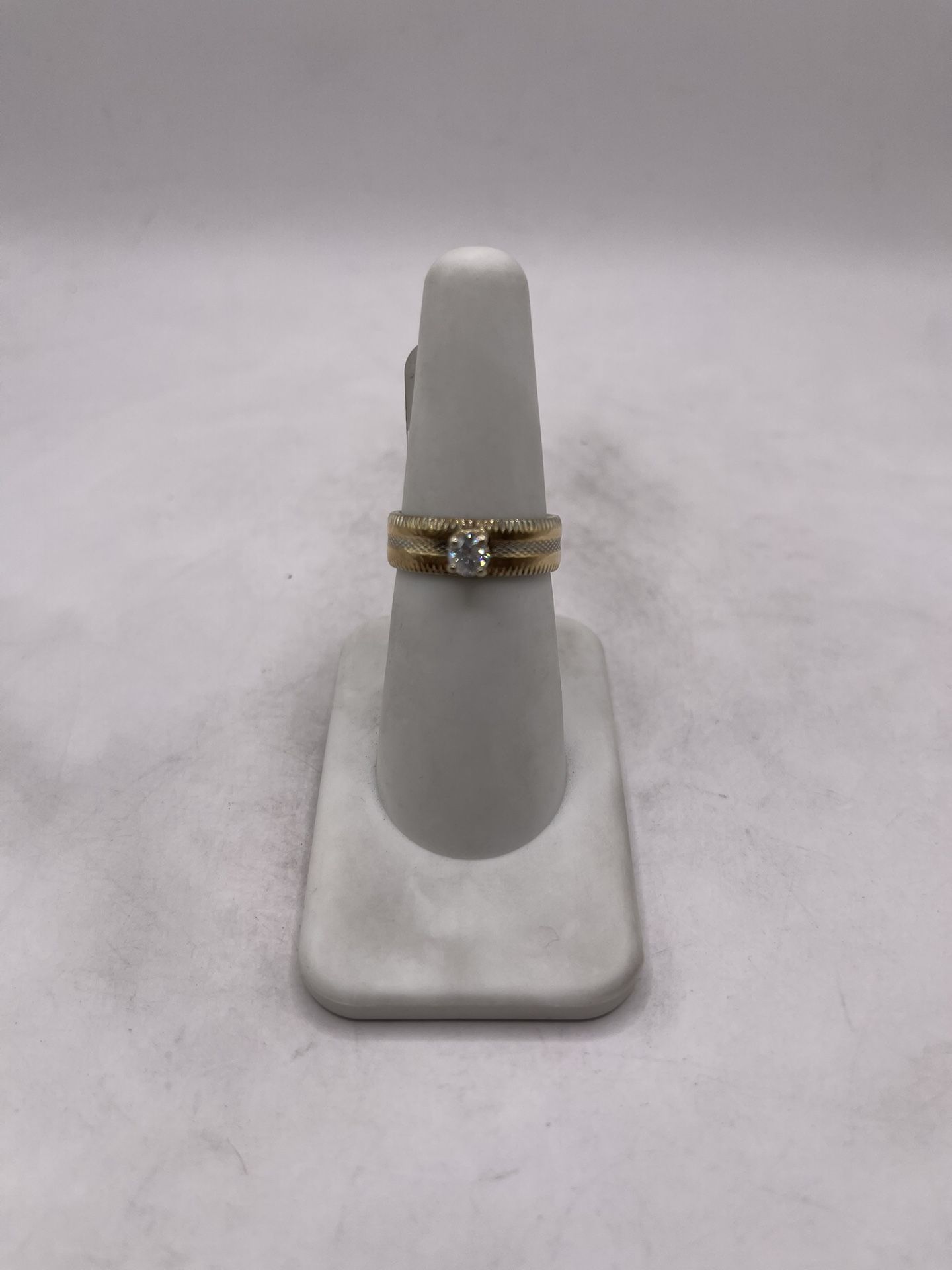 14kt Gold Diamond Engagement Style Ring
