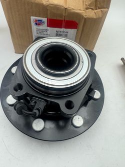 CarQuest  515144 Wheel Bearing Hub Assembly 11-19 Chevrolet Silverado GMC Sierra