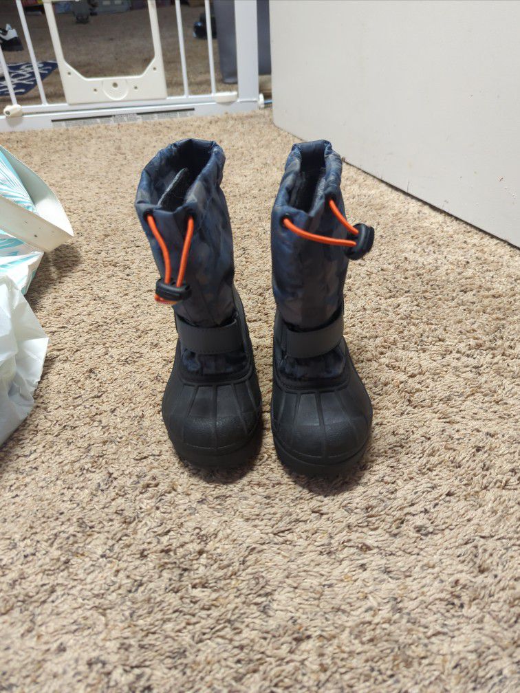 Columbia Kids Snow Boots Size 10