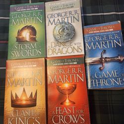 Lot if Five Books, GAME IF THRONES.