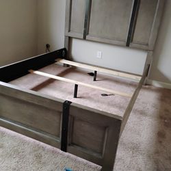 Modern Rustic Industrial Bed Frame - [Queen]