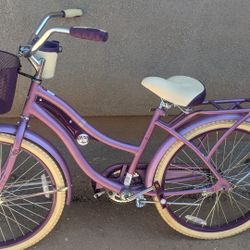 Huffy 26" Nel Lusso Women's Cruiser Bike With Basket