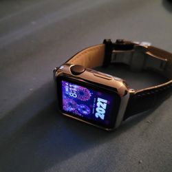 Apple Watch With Collapsed Band