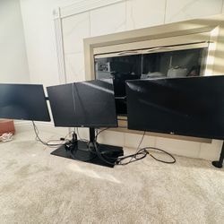 3 Monitors With stand 