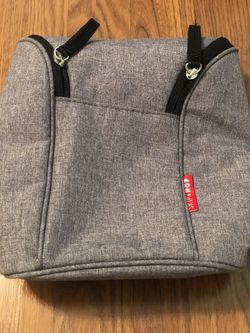 SKIP*HOP Grab & Go Double Bottle Bag in Grey