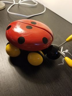 Wood pull toy
