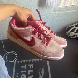Strange Love Nike SB