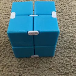Jumbo infinity cube