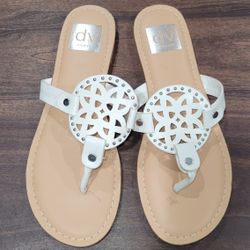 Adult Women's Size 7 Dolce Vita Gotie Slide Flip Flop Thong Sandals Excellent Condition PRICE Is Firm Cash Only 