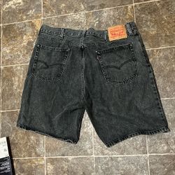 Mens Levi Shorts Size 40