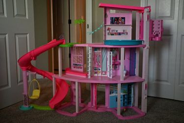 Barbie Dreamhouse - Assembled
