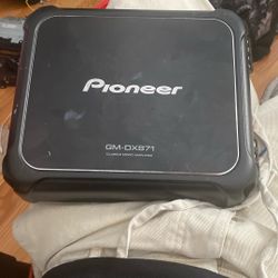 Pioneer GM-DX871 amp