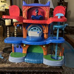 PJ MASK Deluxe Headquarters Play-set