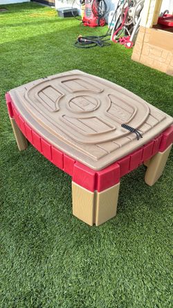 Step2 Naturally Playful Sand Table, Kids Sand Activity Sensory Table, 5 Piece Accessory Kit, Toddler Summer Outdoor Toys