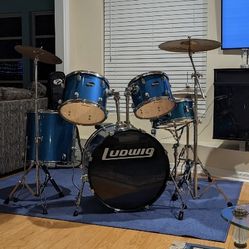 Ludwig Drum set With New Heads 