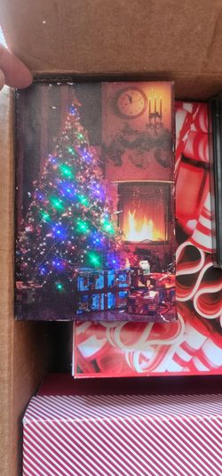 tengo todo esto de navidad la mayoría es nuevo multicolor y en decoración azul y blanco precios varean y podemos negociar