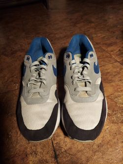 NIKE AIR MAX PURE PLATINUM SIZE 12