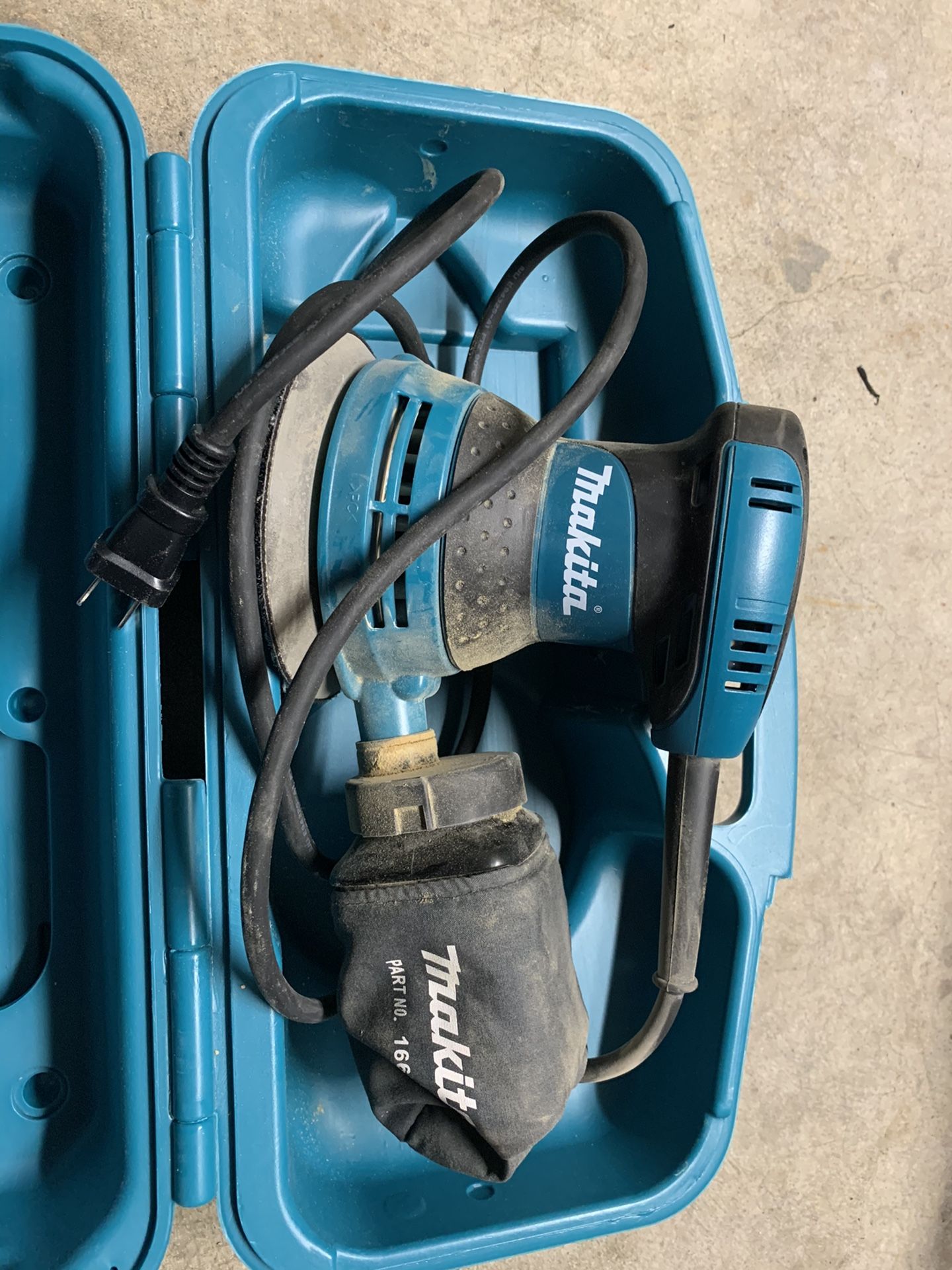 Makita BO5030K 5" Random Orbit Sander, with Tool Case for Sale in