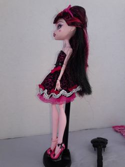 Draculaura 1600 muñeca clearance