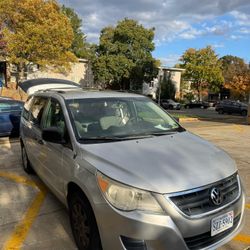 Volkswagen Routane 2009 S