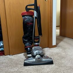 Kirby Avalir Vacuum