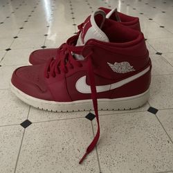 Jordan 1 Retro Mid Gym Red 2.0 Men’s Size 9