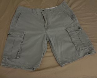 Levi’s cargo shorts size 36 for $25