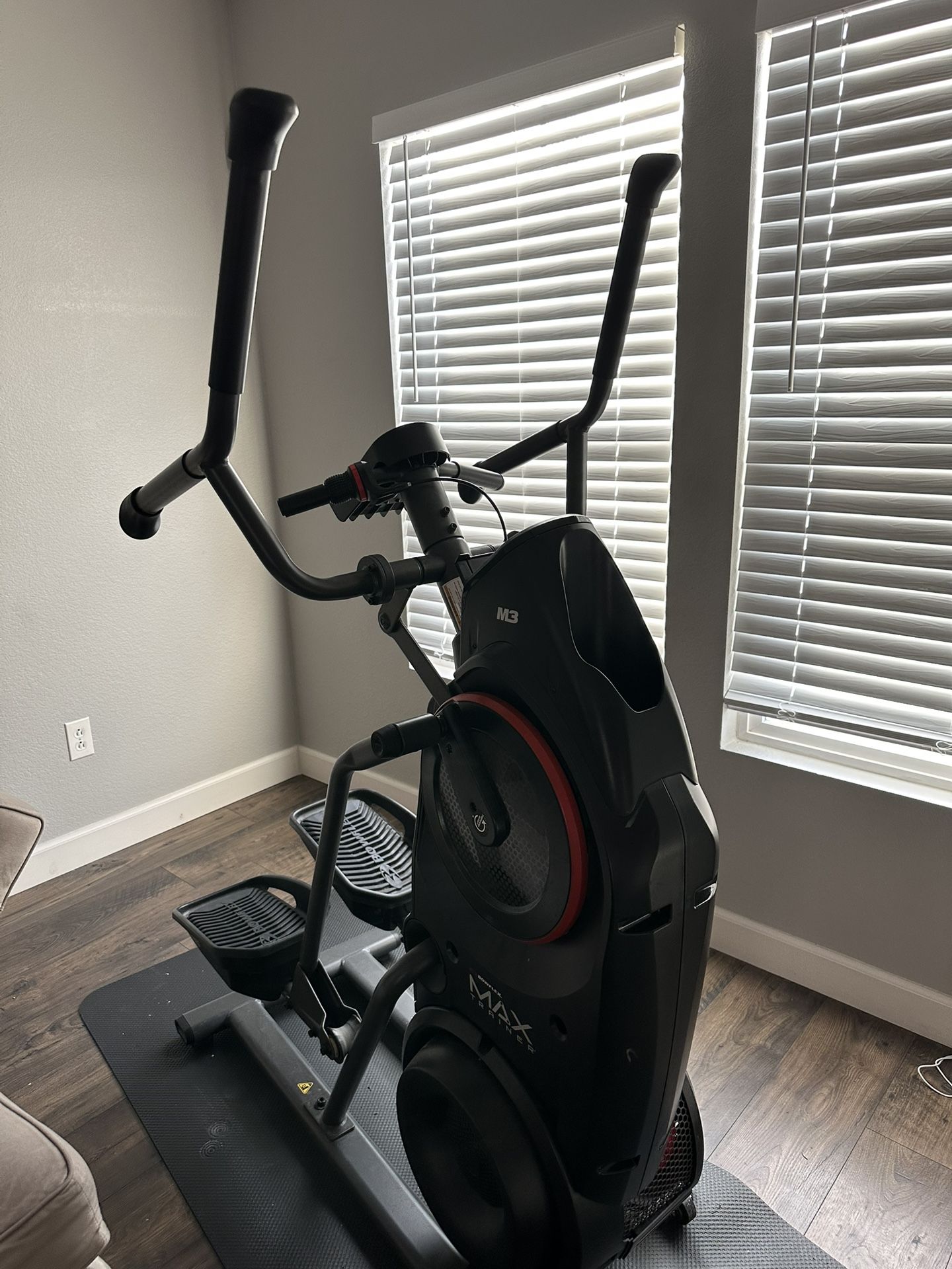 Box flex Max Elliptical Trainer