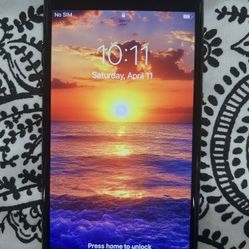 I’m selling my iPhone 7 for 85$$ no low ballers