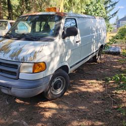 2000 Dodge Ram Van