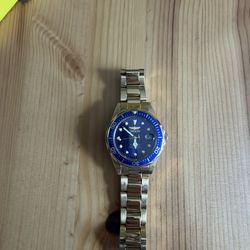 Invicta watch 36 mm gold with blue