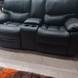 *Fall Sale Event*---Sleek Madrid Gray Leather Reclining Sofa/Loveseat Sets---Delivery And Financing Available🫡