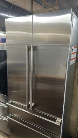 Monogram 36 Inch Wide 20.1 Cu. Ft. Integrated French-Door Refrigerator Factory Installed Ice Maker Model: ZIP364NBVII 