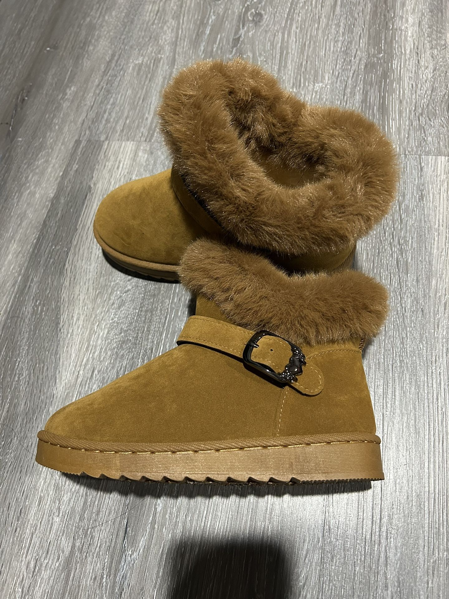 Girls Boots