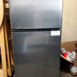 Mini Refrigerator 