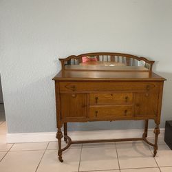 Solid Oak Dining table , Leafs , four chairs and sideboard