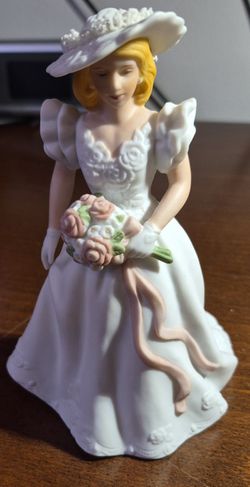"Summer Bride" from the 1986 Avon Collection.

