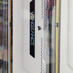 Corsair Vengeance RGB White 64GB