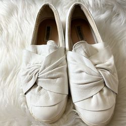 Steve Madden White Leather Knotty  Slip On Sneakers 8.5  