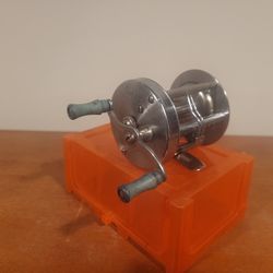Shakespeare True Blue 1956 Model GE Fishing Reel for Sale in Manorville, NY  - OfferUp
